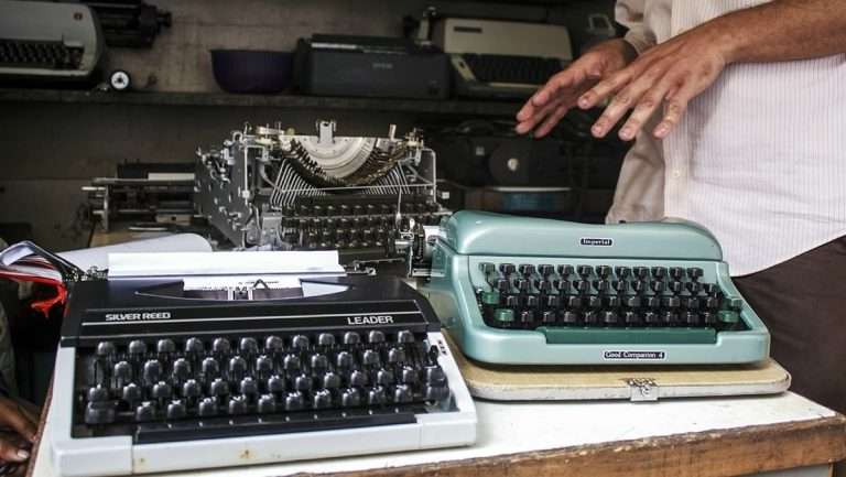 Top 10 Best Typewriters 2024