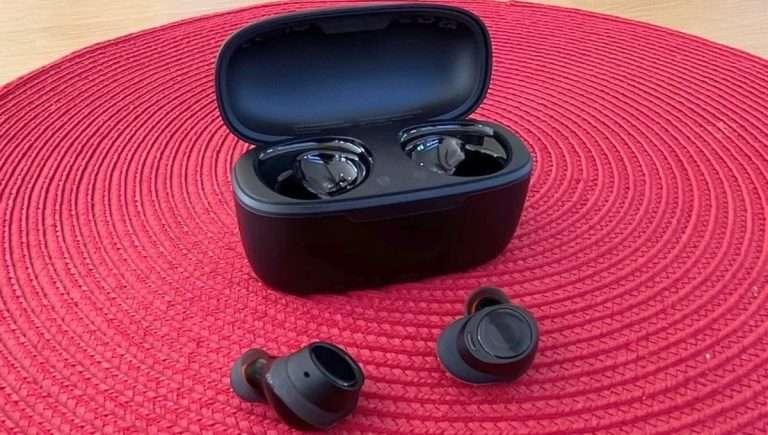 Top 10 Best Noise Cancelling Earbuds 2024